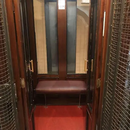 Bibi A Due Passi Dal Tribunale Centro Palermo