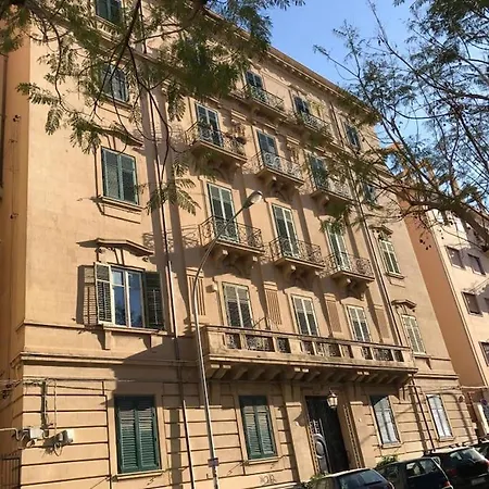 Bibi A Due Passi Dal Tribunale Centro * Palermo